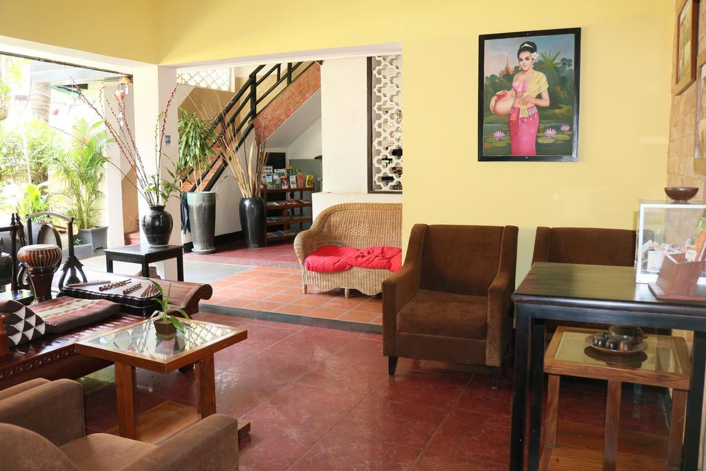 The Moon Villa Siem Reap Exterior photo