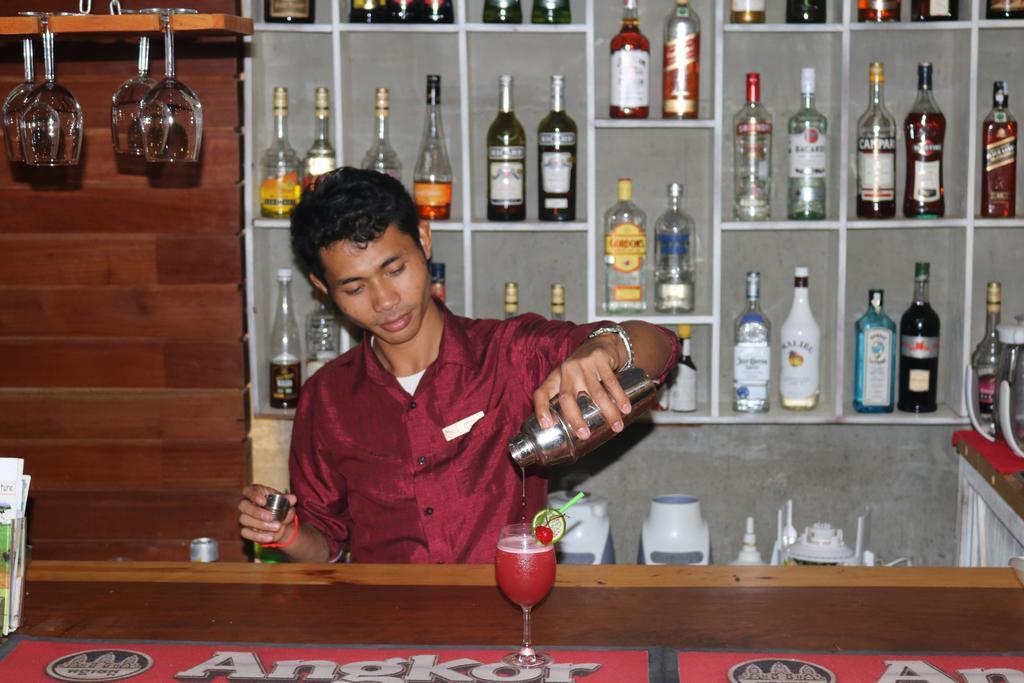 The Moon Villa Siem Reap Exterior photo