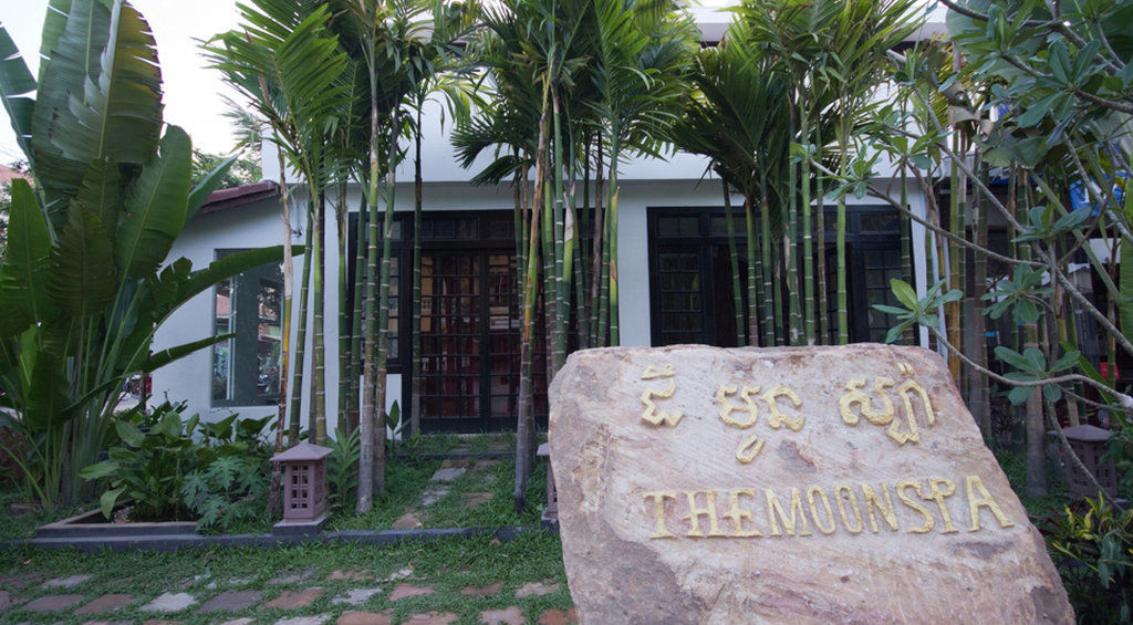 The Moon Villa Siem Reap Exterior photo